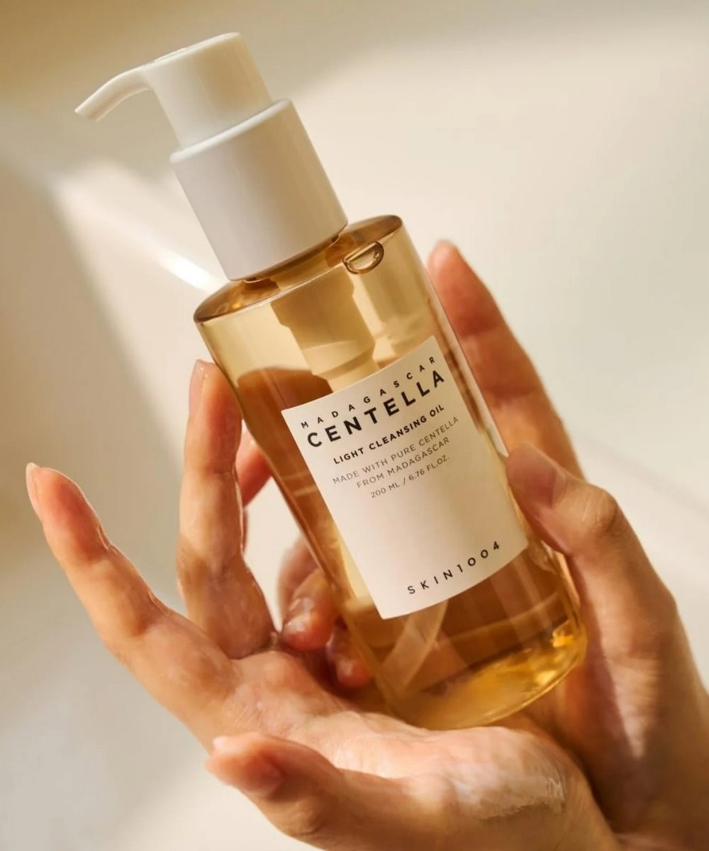 Skin1004 Madagascar Centella Light Cleansing Oil