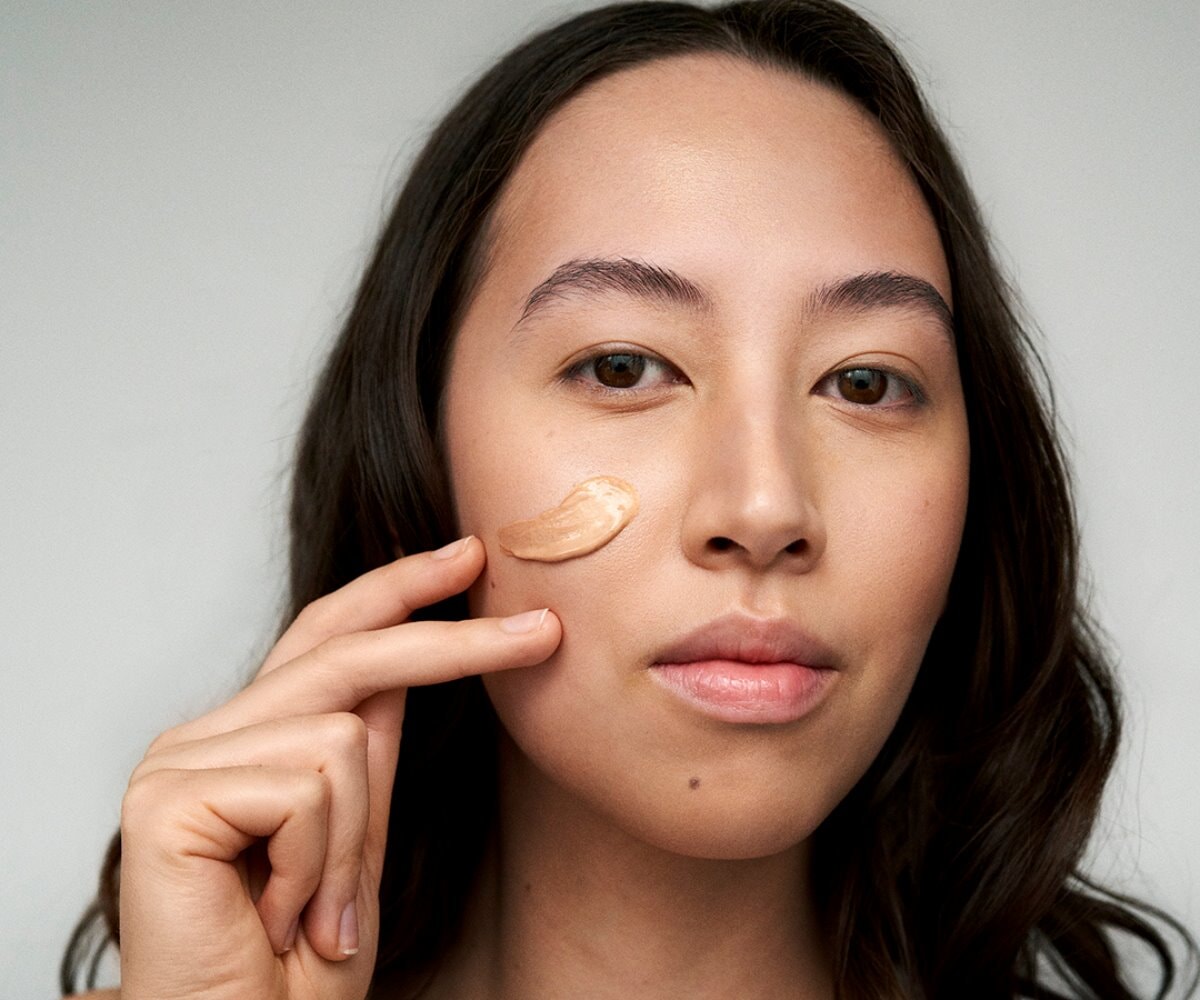 how-to-avoid-sunscreen-piling-965966.jpg?v=1750346819