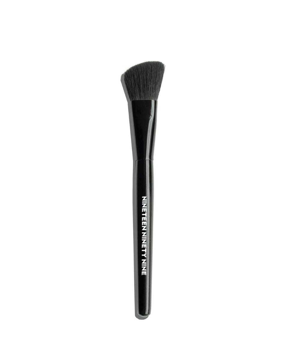 19/99 Beauty Soft-Focus Blending Brush 