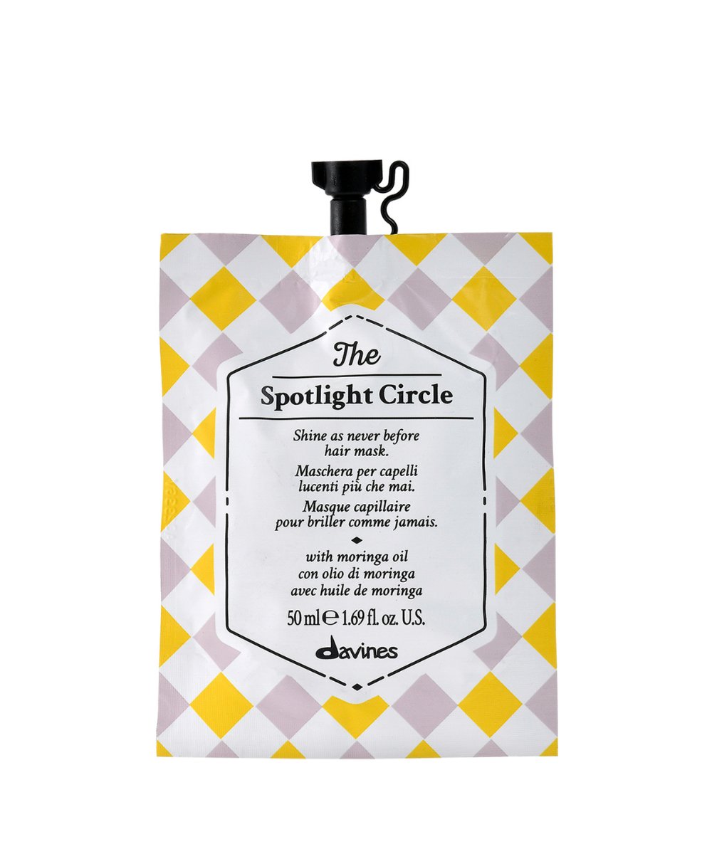 The Spotlight Circle Hair Mask